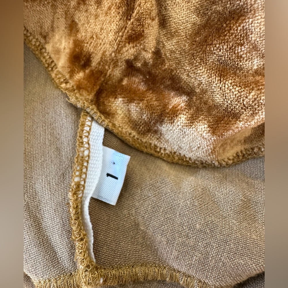 Blue Fish Vintage Golden Velvet Coat - Picture 15 of 16